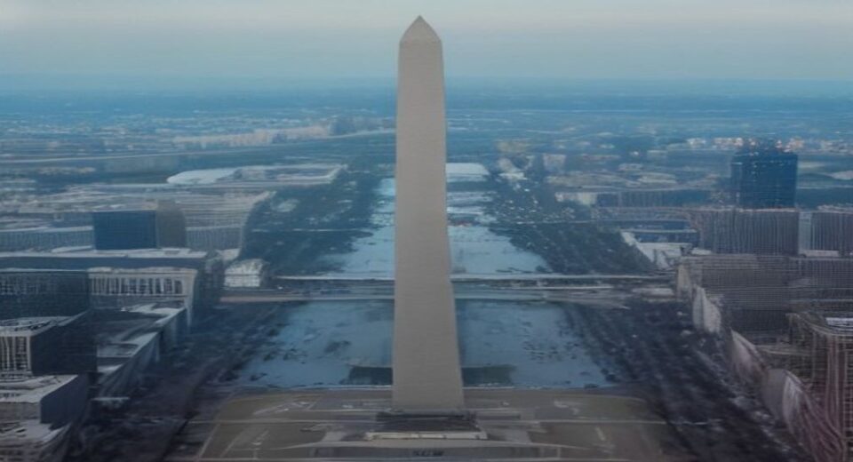 Trump Envisions 250-Foot D.C. Arch as Armed Military Complex - Report Photo